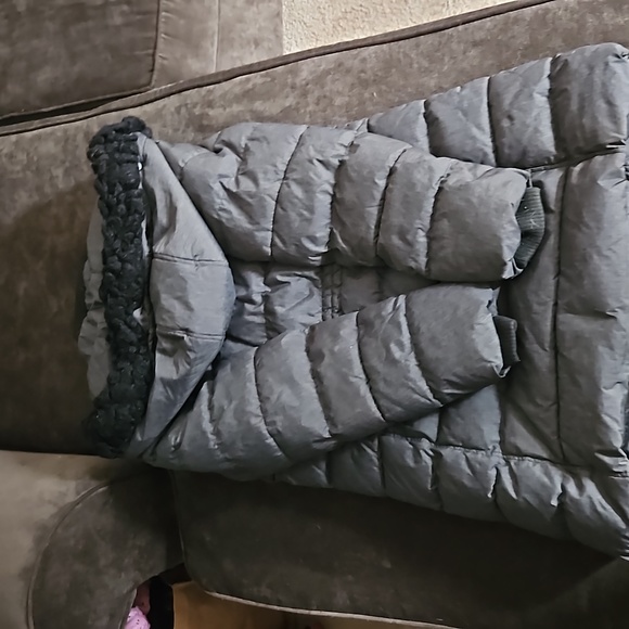 Winter coat - Picture 3 of 3